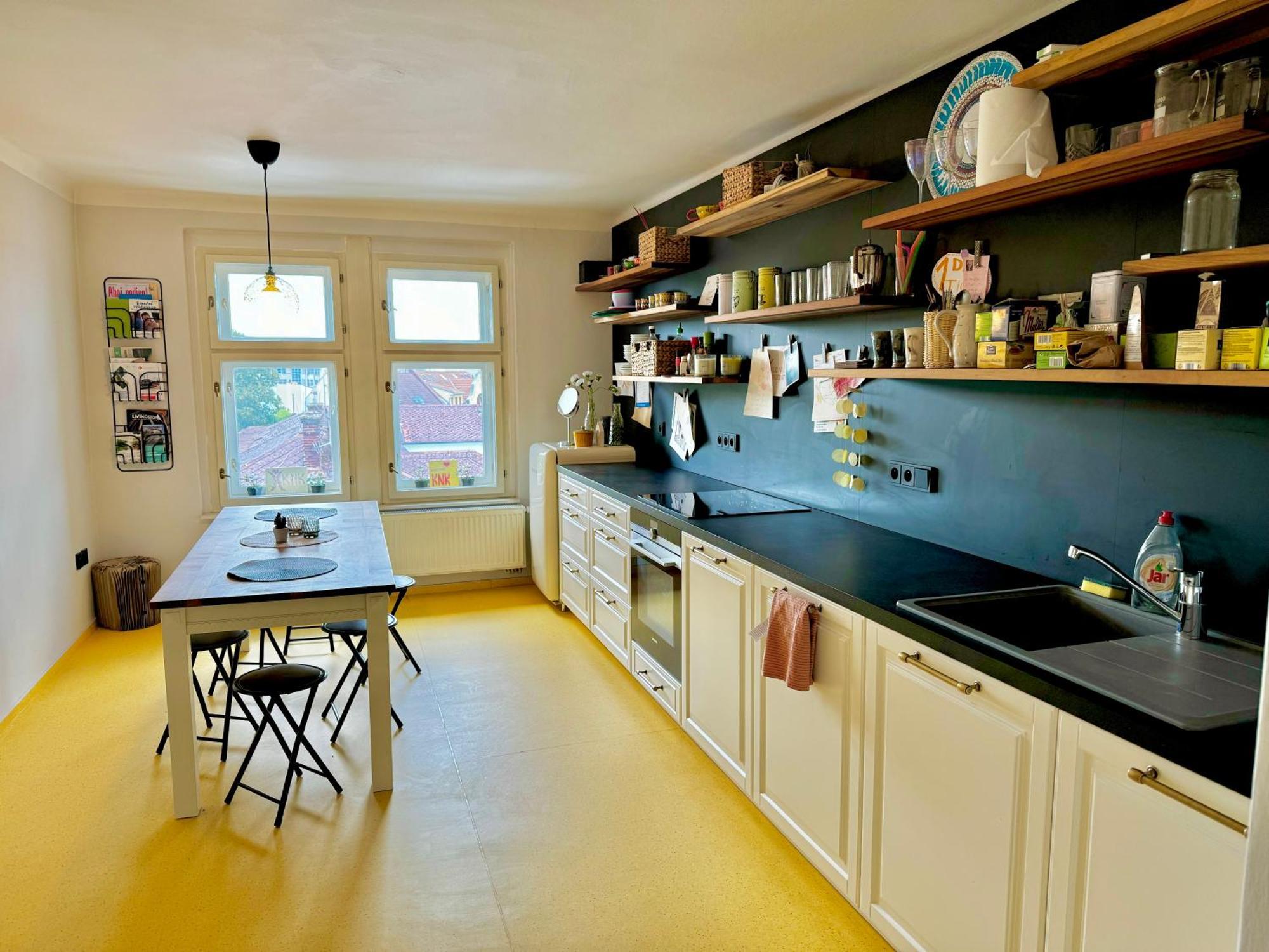 Knk Vibrant Central Spacious Hideaway Appartement Hradec Králové Buitenkant foto